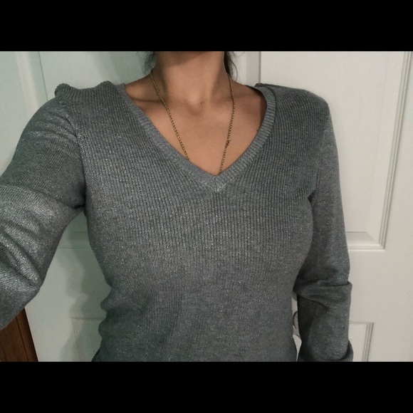 gray and silver Tommy Hilfiger sweater - Picture 2 of 8